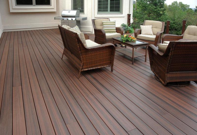 Террасная доска: в чем преимущества и где ее можно использовать